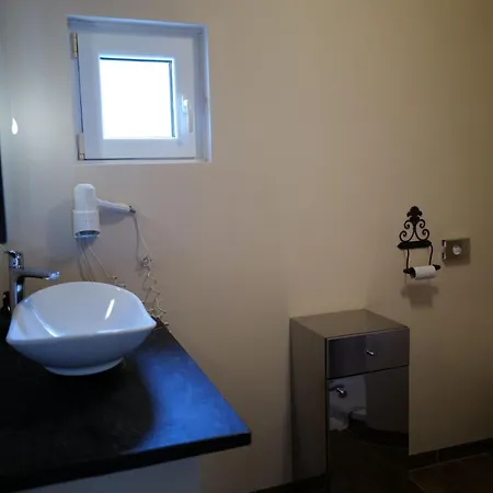 Schiefer Blick- Mit Terrasse Und Balkon By Interhome Appartement Pünderich