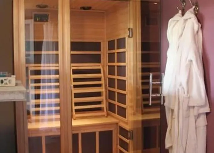 Schiefer Blick- Mit Terrasse Und Balkon By Interhome